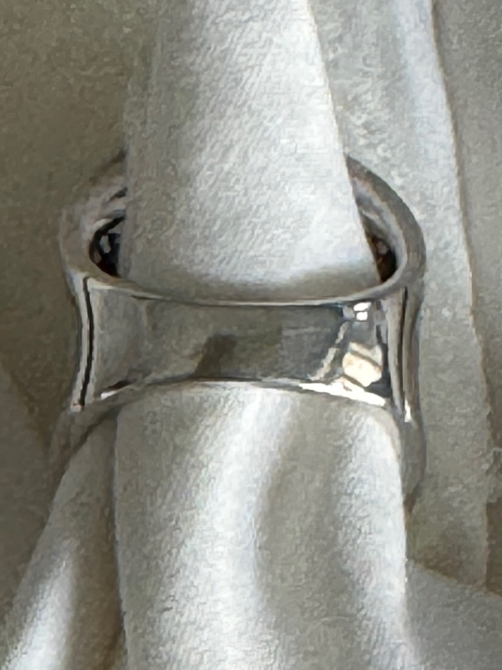 LIKE NEW - JOHN HARDY DOT STATEMENT RING, STERLING SILVER (925) - SIZE 7 - Picture 5 of 13